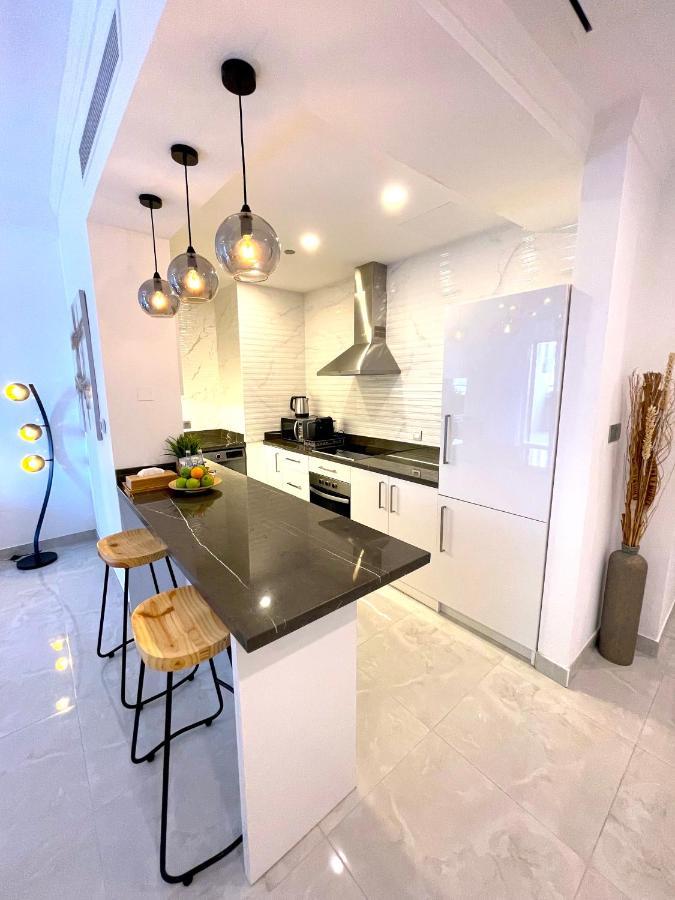 Appartement Awesome 1Br In Dubai Marina Extérieur photo